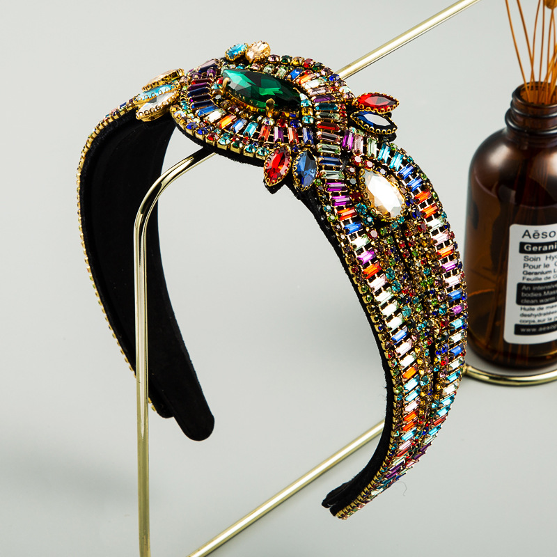 Fashion Baroque Luxury Ladies Headband Color Rhinestone Gems Geometric Personality Party Catwalk Hair Accessories Headband
Fashion Baroque Luxury Ladies Headband Color Rhinestone Gems Geometric Personality Party Catwalk Hair Accessories Headband