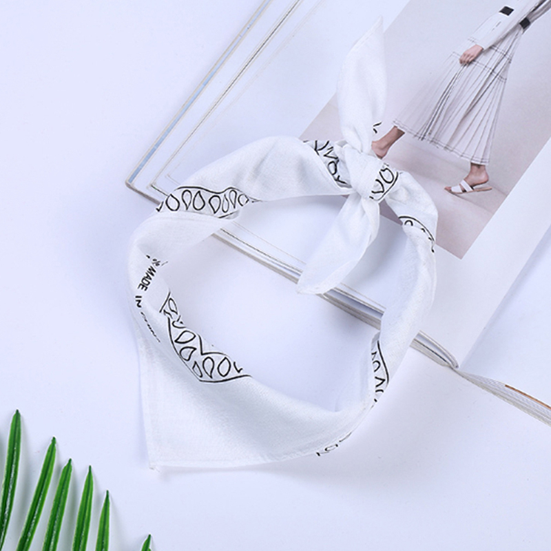 Square Scarf Women Fashion Print Small Neck Scarfs Office Lady Hair Band Foulard Hand Kerchief Female Bandana Shawl 2020
Square Scarf Women Fashion Print Small Neck Scarfs Office Lady Hair Band Foulard Hand Kerchief Female Bandana Shawl 2020