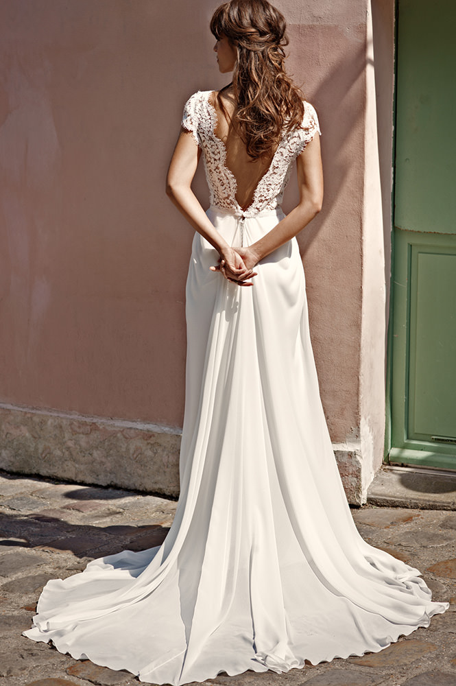 New Elegant Bohemian Wedding Dresses Chiffon V Neck Lace Appliques Bridal Gowns Sweep Train Boho A Line Wedding Dress Vestidos