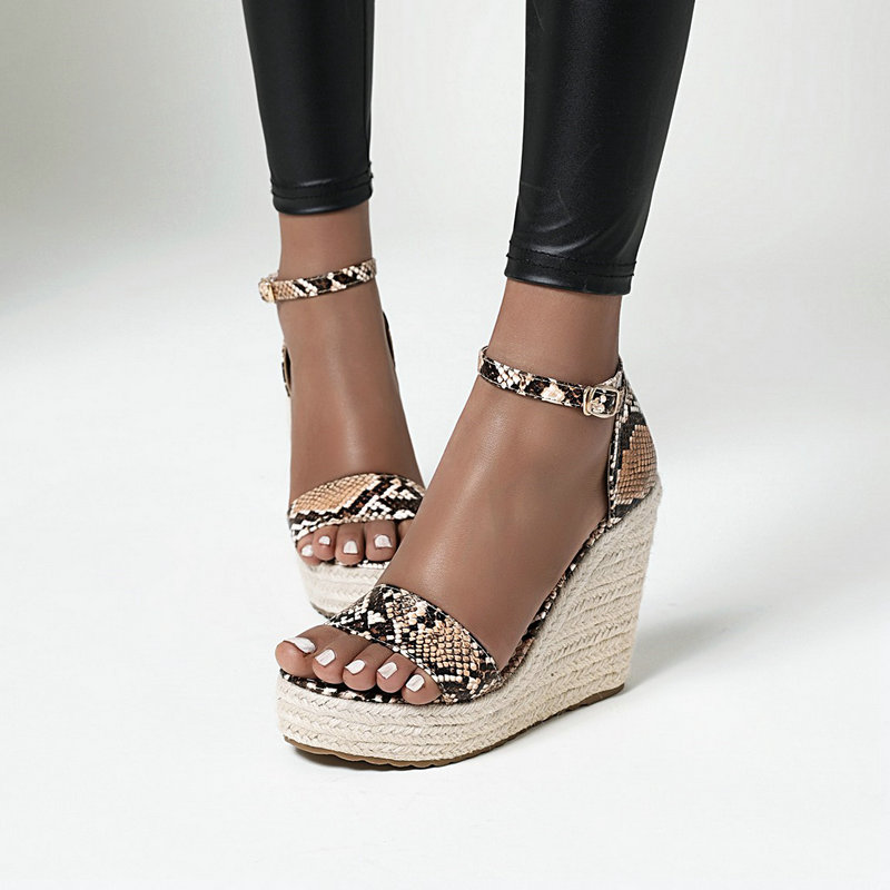 Classic Platform Rome Women Sandals 2020 Summer New Animal Prints Pu Leather Buckle Women Wedges Party Shoes, Black
Classic Platform Rome Women Sandals 2020 Summer New Animal Prints Pu Leather Buckle Women Wedges Party Shoes, Black