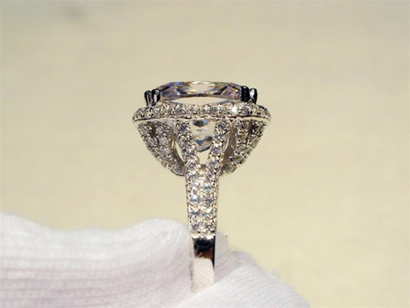 Luxury 8ct Diamond Ring 14K White Gold Jewelry Moissanite Court Engagement Wedding band Rings for Women Bridal Party accessory LJ200828