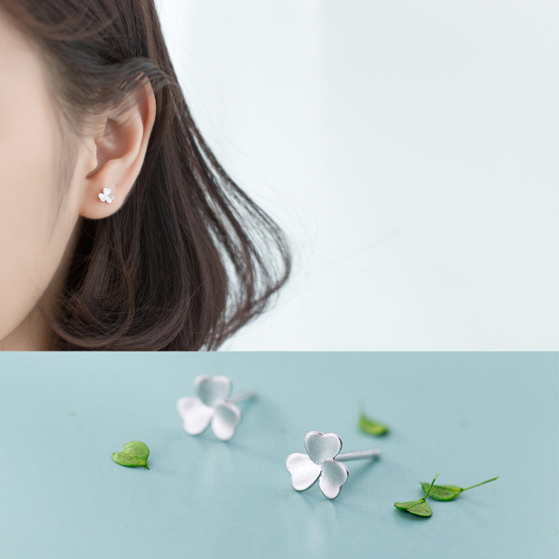 La Monada Korean Minimalist Women Earrings Silver 925 Clover Leaf Fine Jewelry Silver 925 Stud Earrings For Women
La Monada Korean Minimalist Women Earrings Silver 925 Clover Leaf Fine Jewelry Silver 925 Stud Earrings For Women
