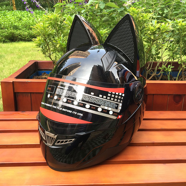 The cat ear motorcycle helmet, the four-season anti-fog helmet NITRINOS
The cat ear motorcycle helmet, the four-season anti-fog helmet NITRINOS