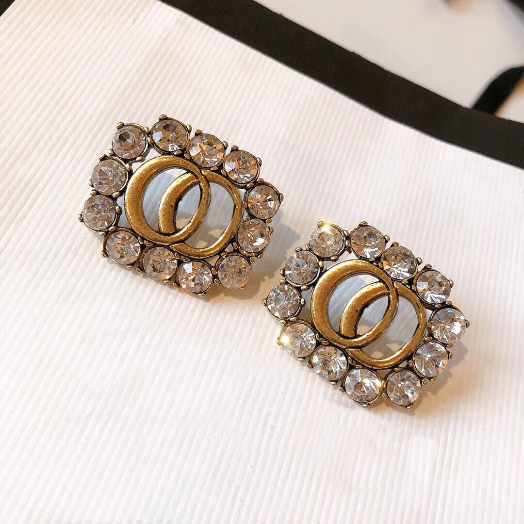 Popular fashion initial letter pendant necklace chain hoop earrings for lady women Party Wedding Lovers gift jewelry With BOX
Popular fashion initial letter pendant necklace chain hoop earrings for lady women Party Wedding Lovers gift jewelry With BOX