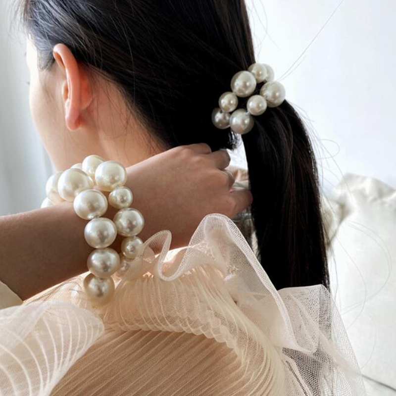 Woman Big Pearl Hair Ties Fashion Korean Style Hairband Scrunchies Girls Ponytail Holders Rubber Band Hair Accessories
Woman Big Pearl Hair Ties Fashion Korean Style Hairband Scrunchies Girls Ponytail Holders Rubber Band Hair Accessories