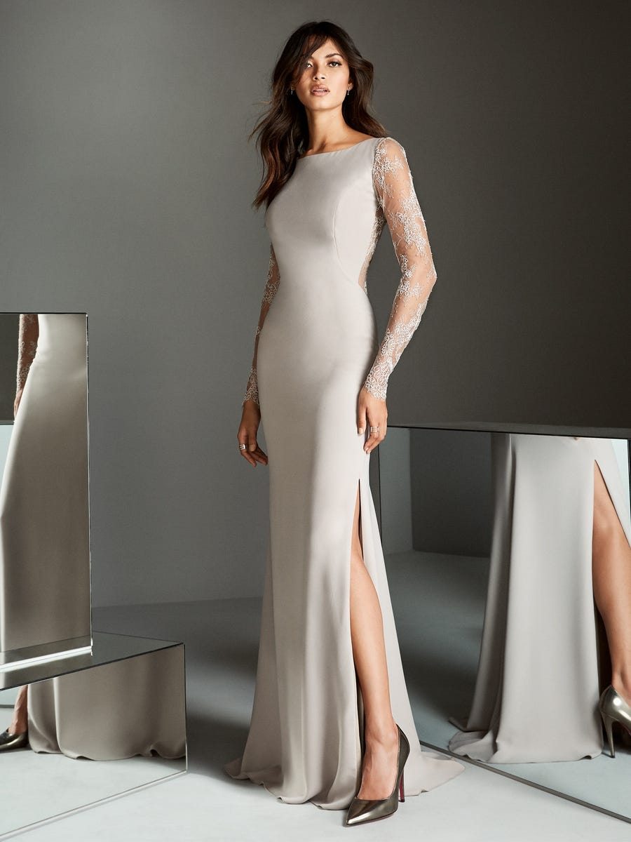 Elegant Evening Dresses Satin and Lace Applique Button Back Prom Dress Floor Length Custom Made Formal Party Gowns