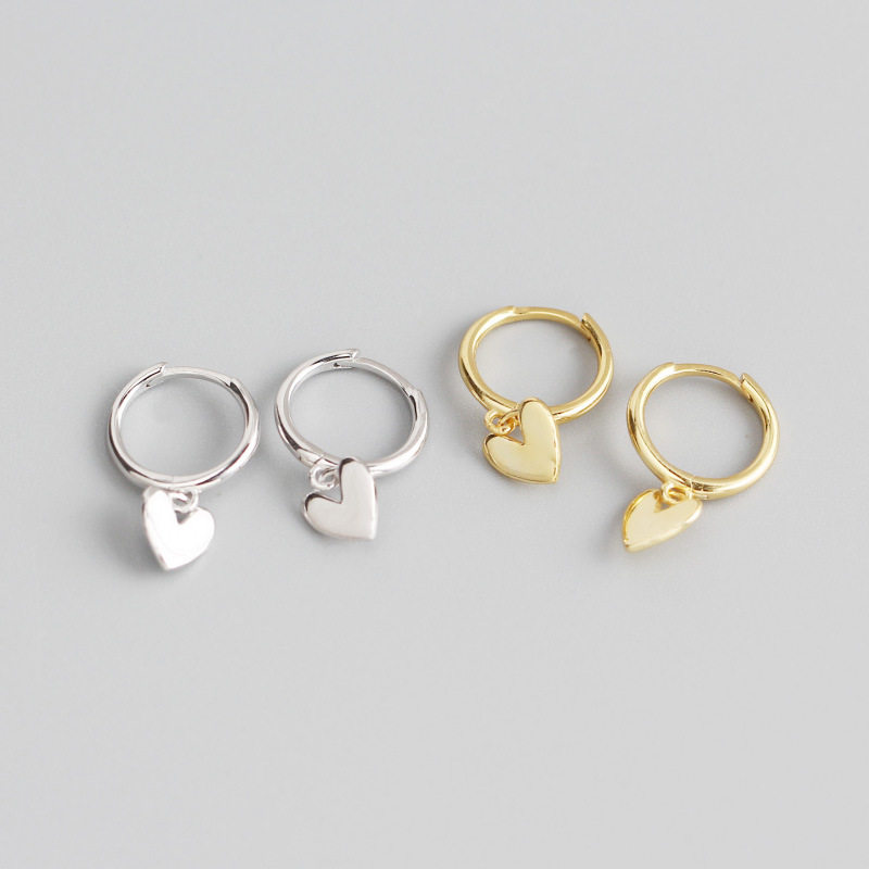 S925 Sterling Silver heart-shaped love earrings, ear-buckles, trendy little refreshingly elegant birthday gift for ladies party
S925 Sterling Silver heart-shaped love earrings, ear-buckles, trendy little refreshingly elegant birthday gift for ladies party