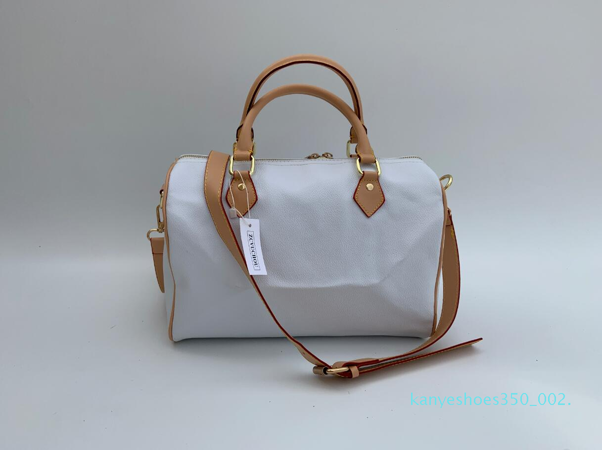 k02 Women messenger bags Classic Style Fashion bags women bag Shoulder Bags Lady Totes handbags 35cm pillow bag With Shoulder Strap Dust Bag
k02 Women messenger bags Classic Style Fashion bags women bag Shoulder Bags Lady Totes handbags 35cm pillow bag With Shoulder Strap Dust Bag