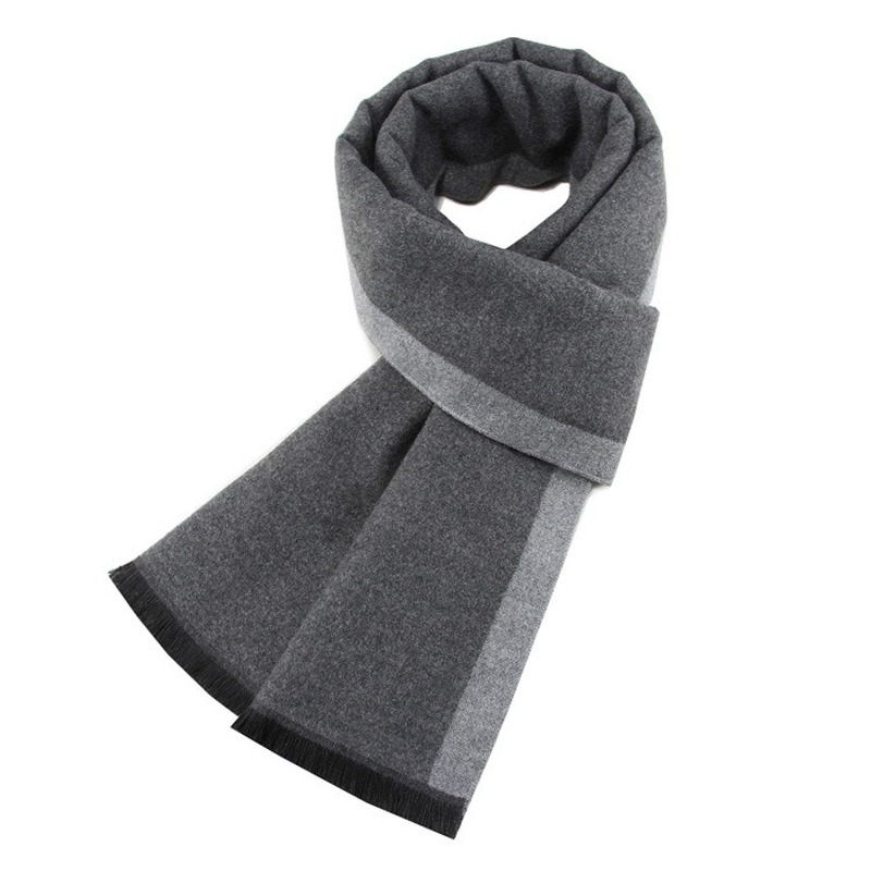 2020 new solid color men's scarf winter thickening warmth European and American classic black gray scarf men's cotton
2020 new solid color men's scarf winter thickening warmth European and American classic black gray scarf men's cotton
