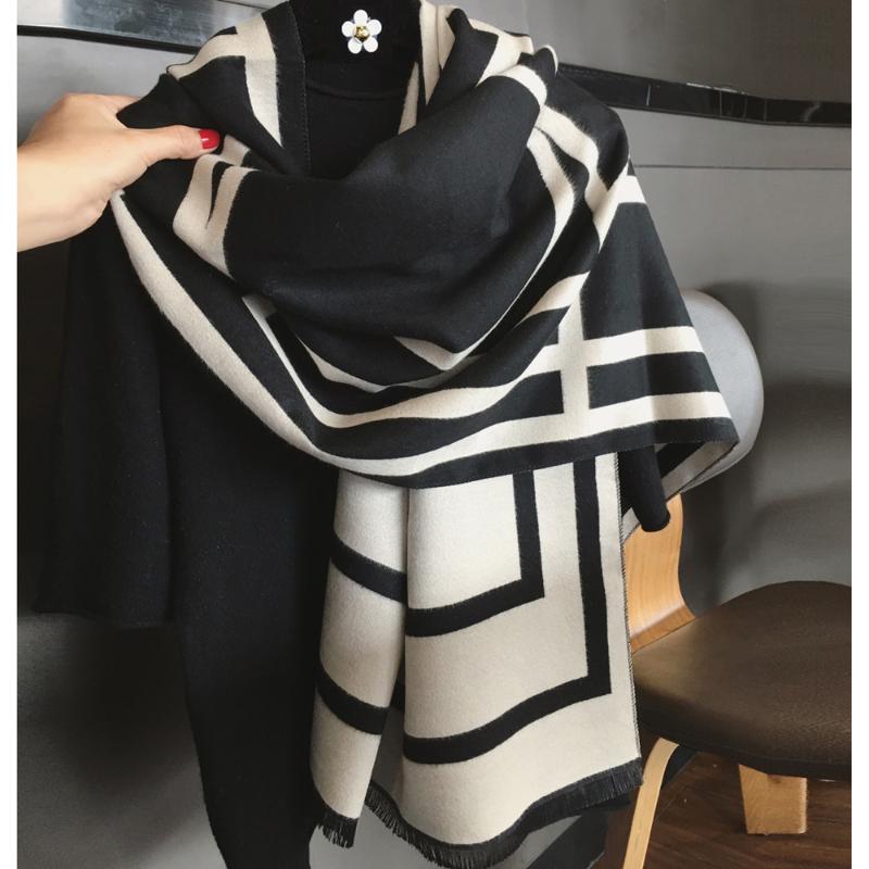 New Letter Color Blocking Imitated Cashmere Scarf Women Shawl Long Modern Stylish Autumn Winter Wraps
New Letter Color Blocking Imitated Cashmere Scarf Women Shawl Long Modern Stylish Autumn Winter Wraps