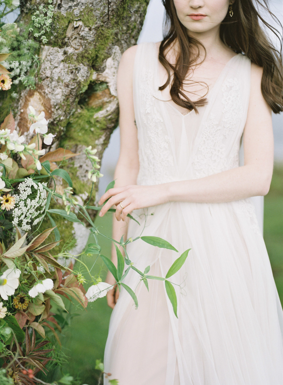 2021 Elegant Boho Chiffon Wedding Dresses With Ribbon Open Back V Neck Beach Bridal Gowns Simple Country Engagement Dress Plus Size