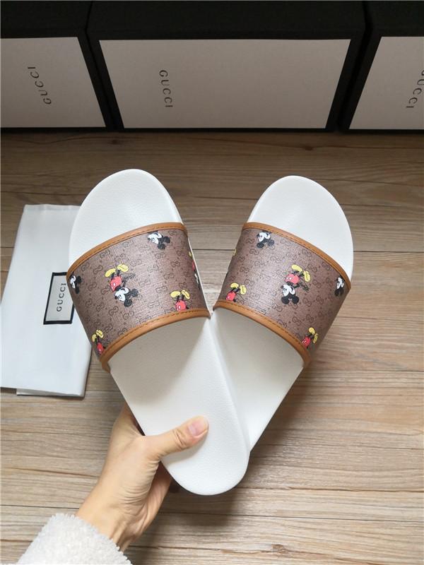 Men Summer Slippers 2020 New Casual Shoes Non-slip Indoor and Outdoor Camo Style Sandals 4 Colors Zapatos Hombre Husband's Gift, Black
Men Summer Slippers 2020 New Casual Shoes Non-slip Indoor and Outdoor Camo Style Sandals 4 Colors Zapatos Hombre Husband's Gift, Black