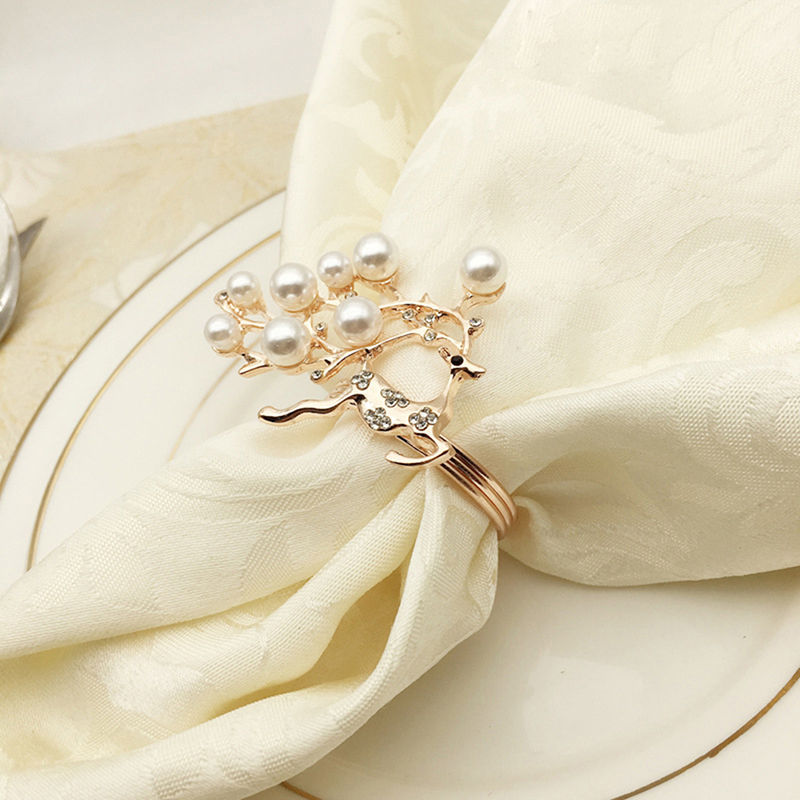 Christmas deer napkin rings Silver Gold Alloy napkin buckle buckle hotel wedding party table decoration Dropship
Christmas deer napkin rings Silver Gold Alloy napkin buckle buckle hotel wedding party table decoration Dropship