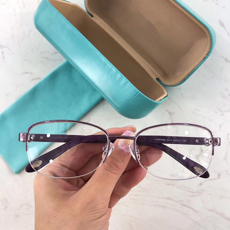 2020 Newest eleglant women optical Designer glasses frame TF003M for prescription glasses fashional small-rim plank+metal full-set case
2020 Newest eleglant women optical Designer glasses frame TF003M for prescription glasses fashional small-rim plank+metal full-set case
