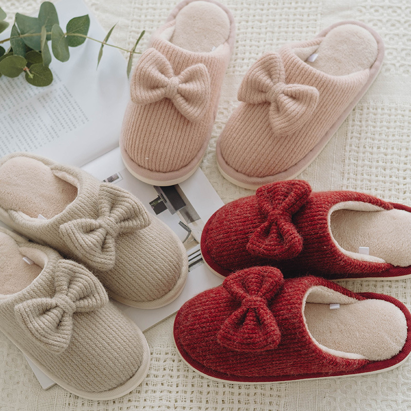 Cartoon Cotton Slippers Women's Winter Couple's Non-Slip Platform Warm Slippers Plush Bow Women's Shoes Women, Khaki
Cartoon Cotton Slippers Women's Winter Couple's Non-Slip Platform Warm Slippers Plush Bow Women's Shoes Women, Khaki