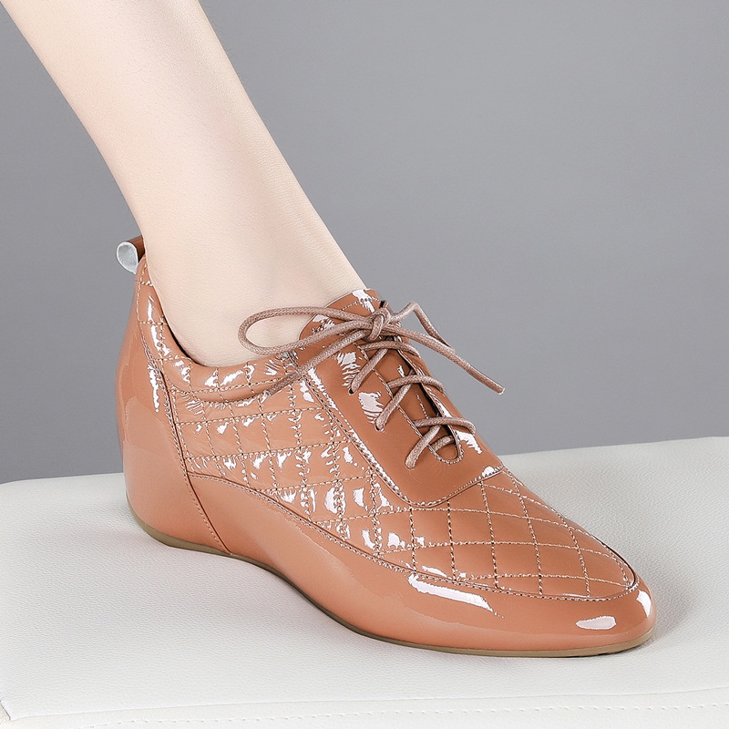 new barnd autumn women pumps genuine patent leather shoes woman wedges black dress party office lady shoes pumps big size 34-42
new barnd autumn women pumps genuine patent leather shoes woman wedges black dress party office lady shoes pumps big size 34-42