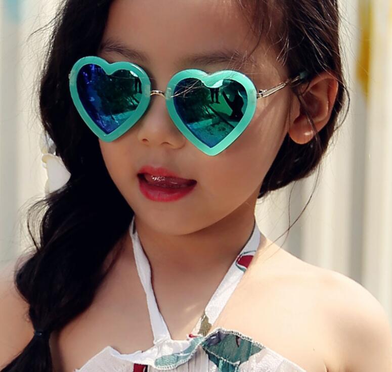 Fashion children heart shape metal frame sunglasses UV400 adumbral kids biy girl beach eyeglasses party decor