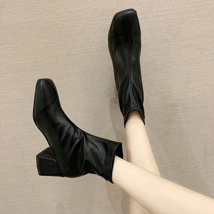 2020 spring and autumn new thick-heeled women's boots, square head, thin high-heeled short boots, all-match boots, Beige
2020 spring and autumn new thick-heeled women's boots, square head, thin high-heeled short boots, all-match boots, Beige