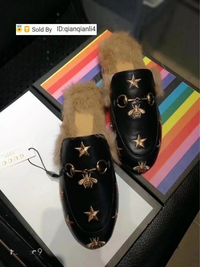qianqianli4 ILYV Top Quality Letter Bee Metal Buckle Fur Flat shoes Cowhide leather Woman embroidery Bee Star casual slippers With Box, Black
qianqianli4 ILYV Top Quality Letter Bee Metal Buckle Fur Flat shoes Cowhide leather Woman embroidery Bee Star casual slippers With Box, Black