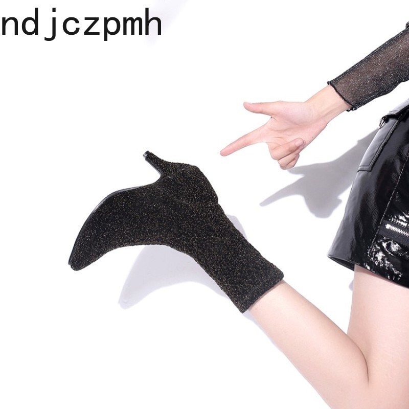 Women's Boots Spring and Autumn The New Fashion Pointed Fine Heel High Heel Middle Tube Women's Shoes Plus Size 33-48 Black
Women's Boots Spring and Autumn The New Fashion Pointed Fine Heel High Heel Middle Tube Women's Shoes Plus Size 33-48 Black
