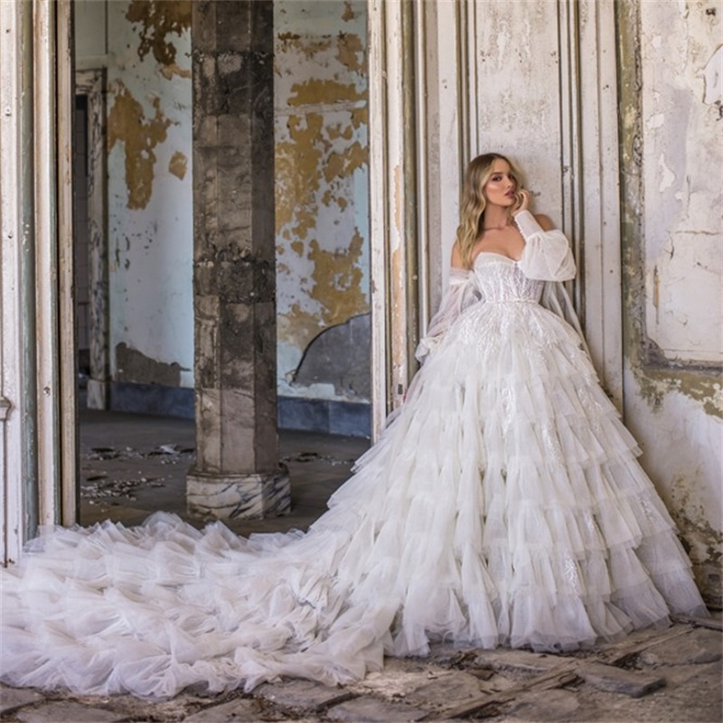 newest puffy wedding dresses with detachable sleeve sweetheart backless tiered appliques lace wedding gown sweep train robes de marie