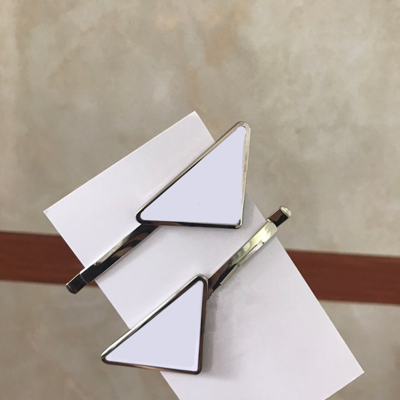New Arrival High Quality Fashion Letter Hair Clip Women Letter Barrettes for Gift Party Hair Accessories Gift