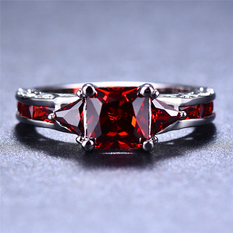 90% Off Charm Male Female Red Stone Ring Cute Love Engagement Ring Vintage Wedding Rings For Women
90% Off Charm Male Female Red Stone Ring Cute Love Engagement Ring Vintage Wedding Rings For Women
