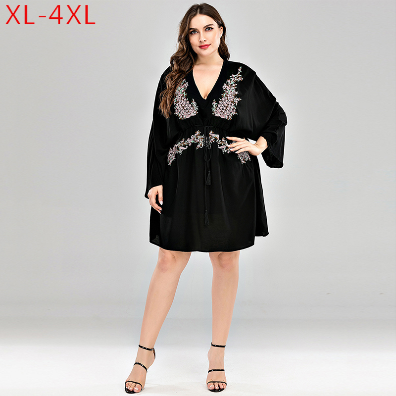 2020 new solid color V-neck waist drawstring long sleeve embroidered medium large size women's dress in europe and Americ, Black
2020 new solid color V-neck waist drawstring long sleeve embroidered medium large size women's dress in europe and Americ, Black