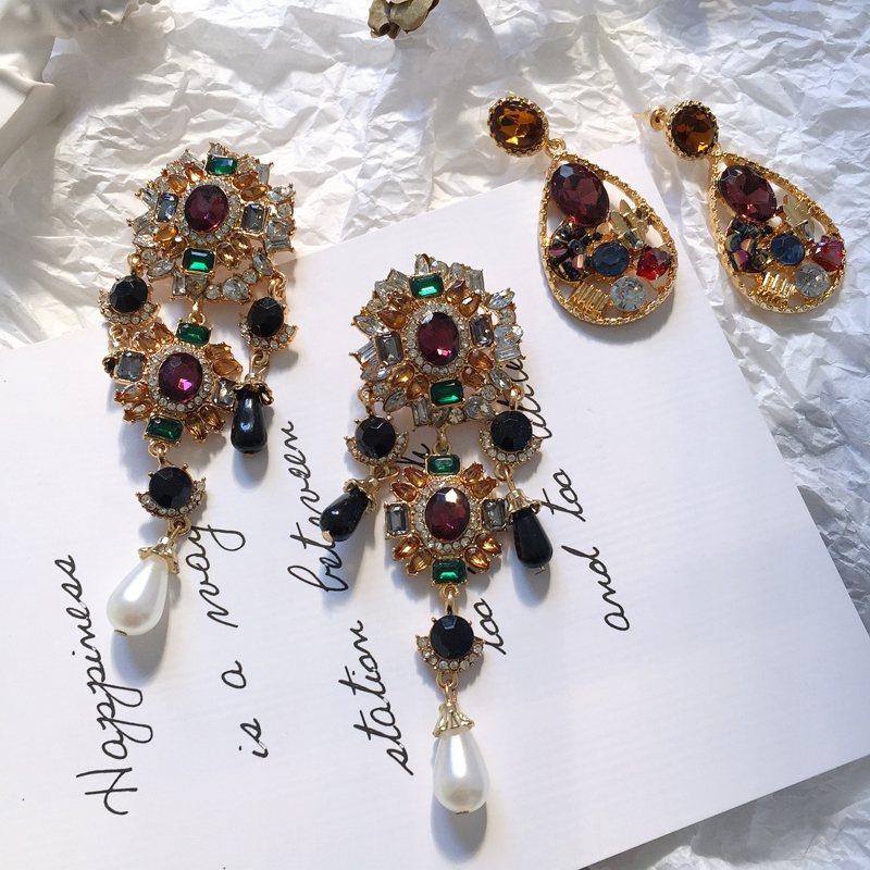 Ztech Bohemia Vintage Big Long Pendant Statement Drop Earrings For Women Girls Inlay Hematite Hot High Quality Accessory Brincos
Ztech Bohemia Vintage Big Long Pendant Statement Drop Earrings For Women Girls Inlay Hematite Hot High Quality Accessory Brincos