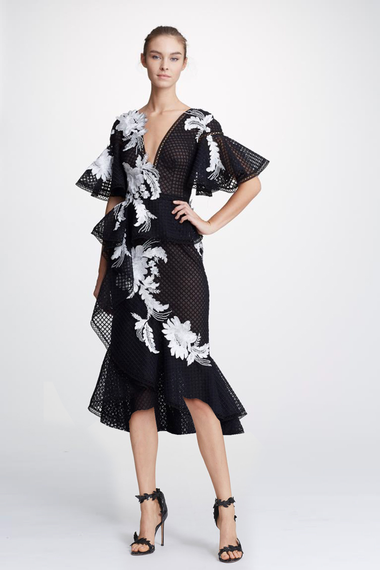805 2020 Free Shipping Autumn A Line Short Sleeve V Neck Dress Prom Fashion Flora Print Panelled Mesh Brand Same Style AS, Customize
805 2020 Free Shipping Autumn A Line Short Sleeve V Neck Dress Prom Fashion Flora Print Panelled Mesh Brand Same Style AS, Customize