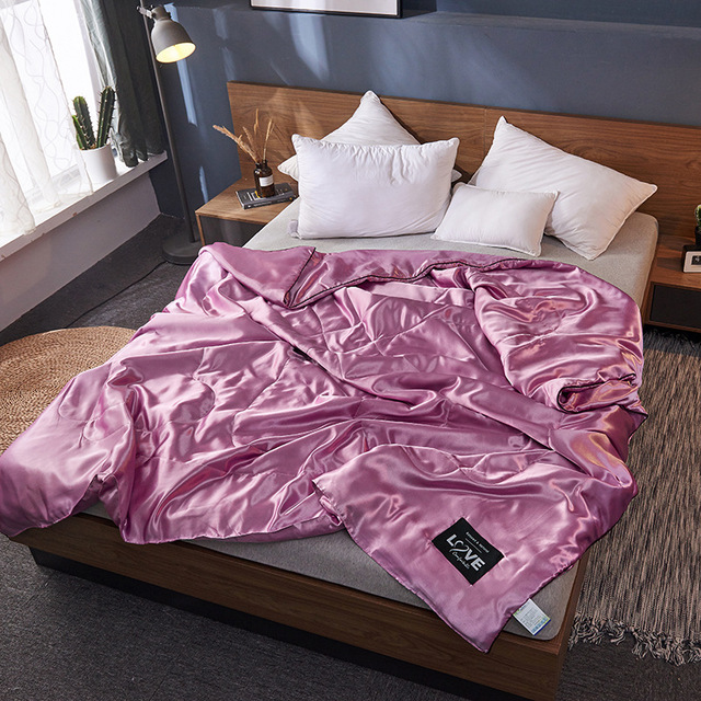Comfortable 100% Silk Comforter Blanket Quilt Duvet Washable Ice Silk Summer Air Conditioning Comforter Quilt Blanket
Comfortable 100% Silk Comforter Blanket Quilt Duvet Washable Ice Silk Summer Air Conditioning Comforter Quilt Blanket