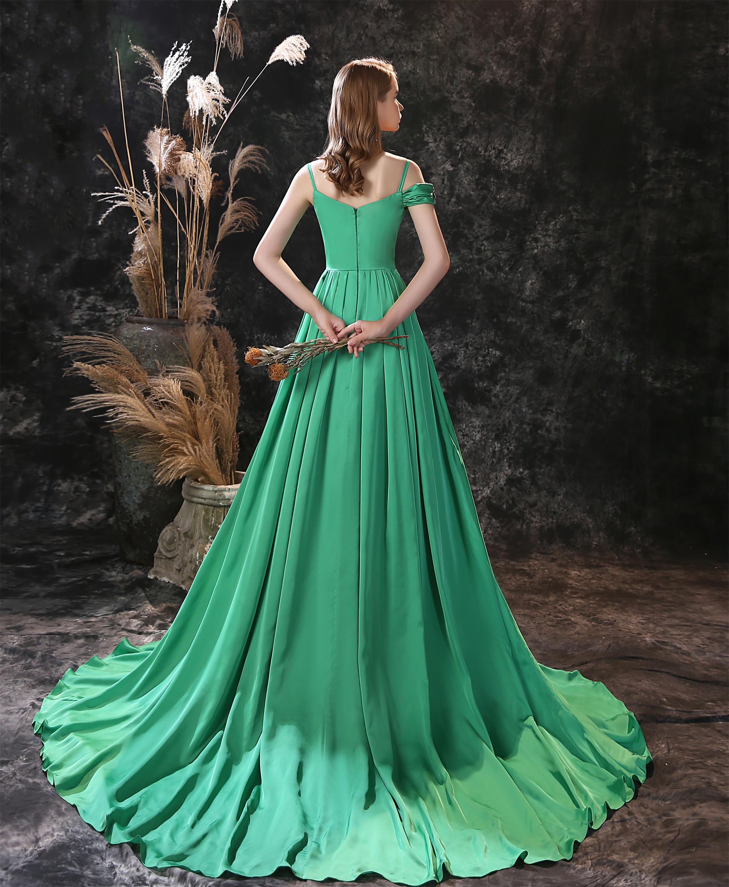 Spaghetti Evening Dresses Embroidery Green Cocktail Dress Zipper Back Prom Gowns Split Sweep Train Party Wear