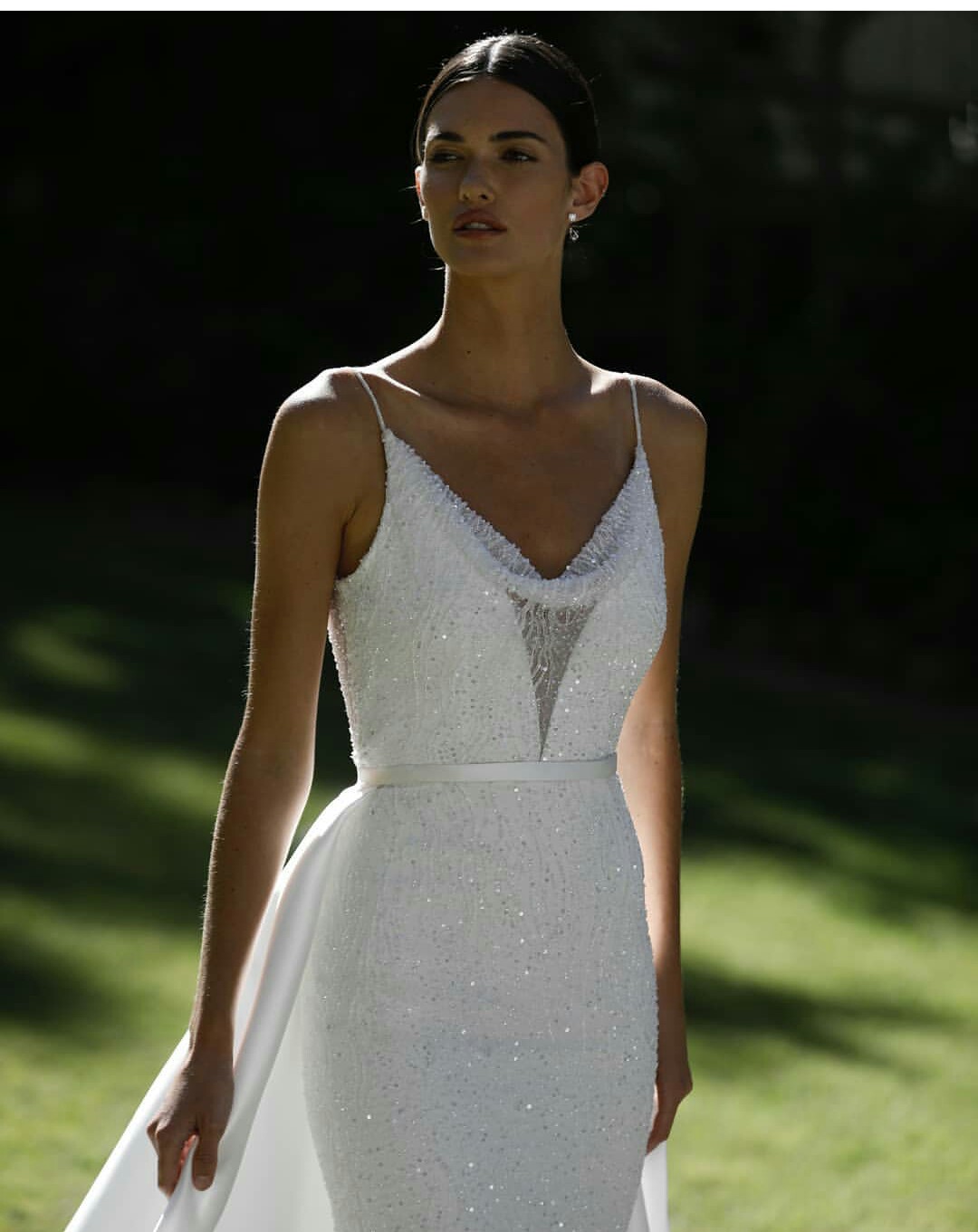 Strap Mermaid Wedding Dresses with Detachble Train Sequins Beaded Wedding Dress with Rhinestones Custom Made Vestidos De Novia