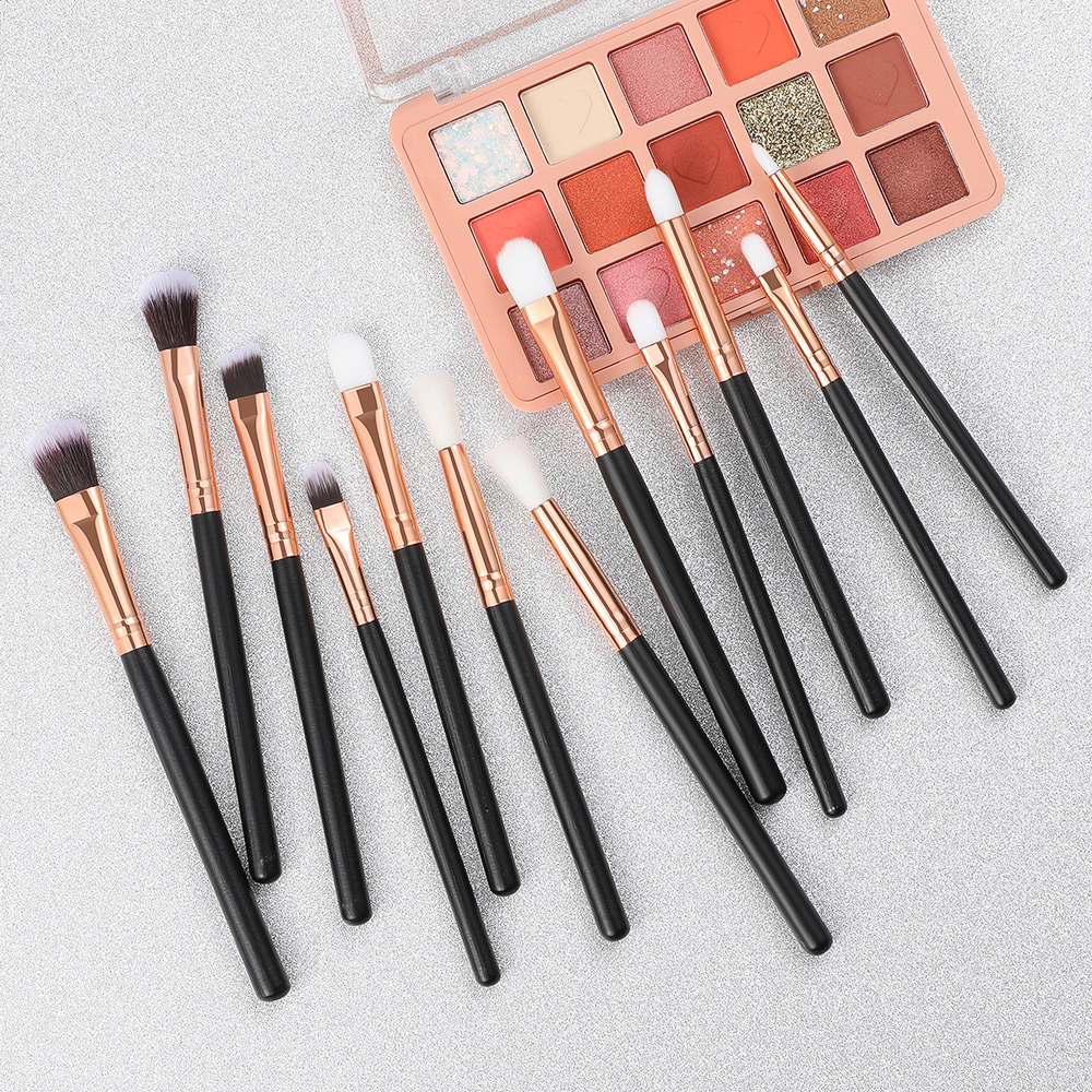 Amazon Popular 12pcs Eyes makeup brushes set wooden handle Eyebrow brushes eye shadow brushes pinceles de maquillaje