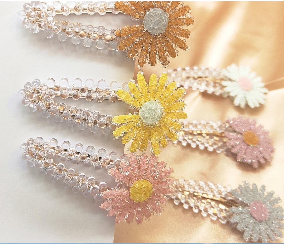 Korea Spring Lovely Little Daisy Flower Chic Fabric Simple Hair Clip Hairpin Hair Accessories for Women Girls
Korea Spring Lovely Little Daisy Flower Chic Fabric Simple Hair Clip Hairpin Hair Accessories for Women Girls