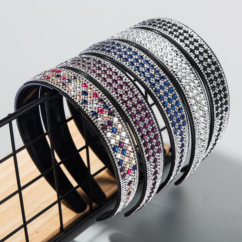 2020 Summer Design Baroque Luxury Rhinestone Headband for Girl Vintage Plastic Casual Non-slip Elegant Wedding Headband for Lady 
2020 Summer Design Baroque Luxury Rhinestone Headband for Girl Vintage Plastic Casual Non-slip Elegant Wedding Headband for Lady