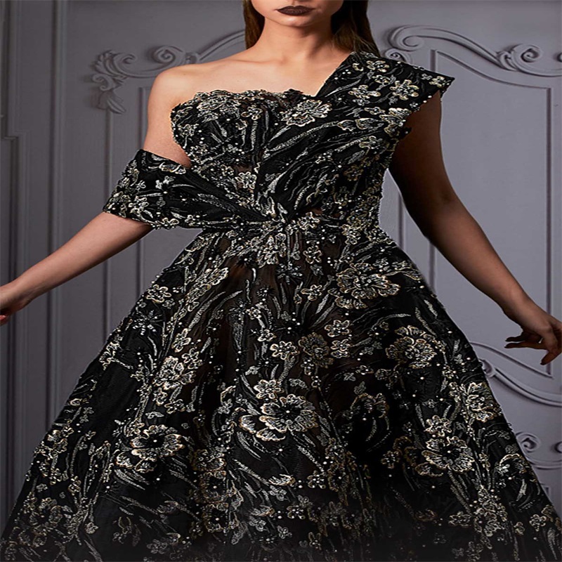 Luxury Black Prom Dresses One-shoulder Sleeveless Lace Appliqued Beads Ruffles Evening Dress Sexy Backless Party Dress robes de soirée