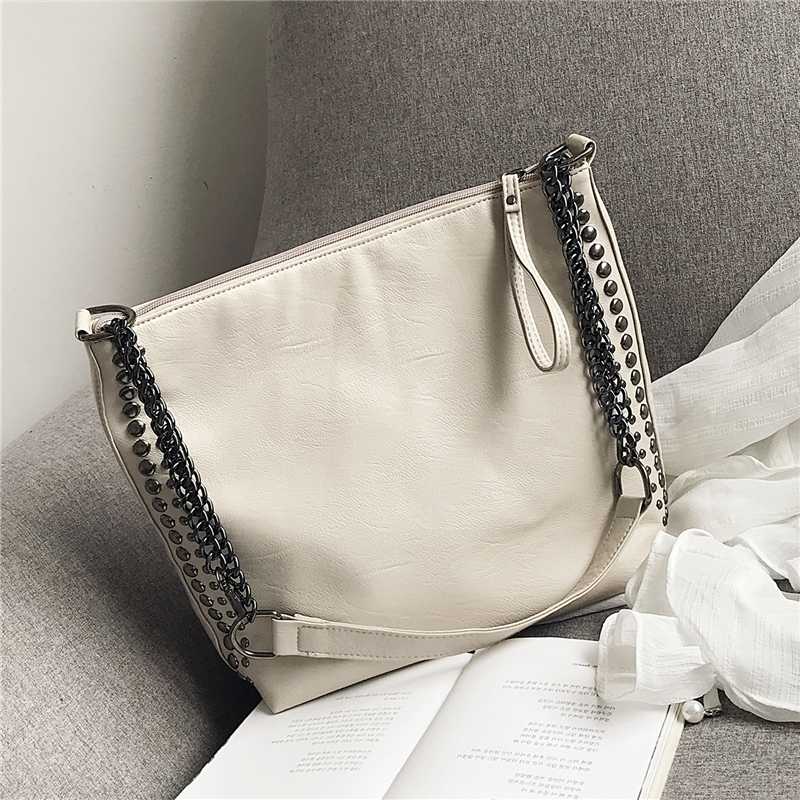 Unique Rivets Design Chain Shoulder Bags For Women Office Ladies Large Capacity Work Handbag High Quality Messenger Bag, Popular beige
Unique Rivets Design Chain Shoulder Bags For Women Office Ladies Large Capacity Work Handbag High Quality Messenger Bag, Popular beige