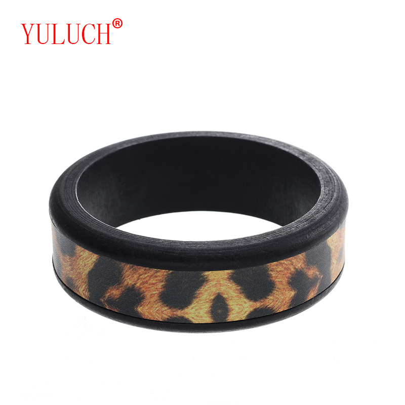 YULUCH Chinese handmade ethnic jewelry wooden bracelet slotted pu leopard skin bohemian fashion women party gifts
YULUCH Chinese handmade ethnic jewelry wooden bracelet slotted pu leopard skin bohemian fashion women party gifts
