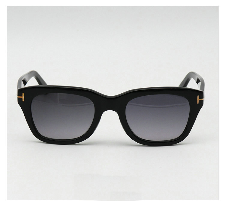 luxury top qualtiy New Fashion 211 Tom Sunglasses For Man Woman Erika Eyewear ford Designer Sun Glasses Free shipping
luxury top qualtiy New Fashion 211 Tom Sunglasses For Man Woman Erika Eyewear ford Designer Sun Glasses Free shipping