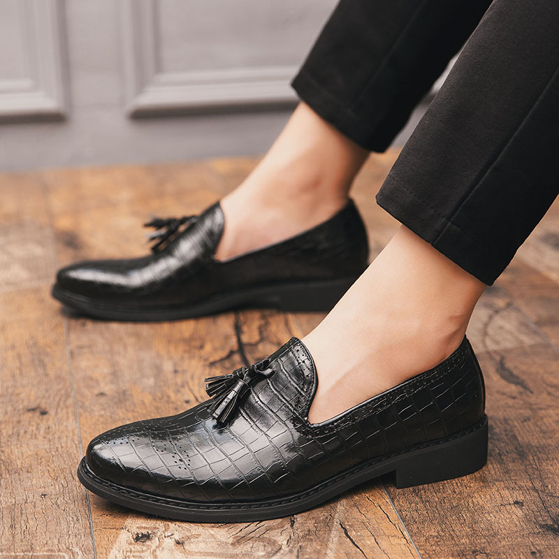 2020 New 2020 Four Seasons New plus Size Leather Shoes Tassel Mens Shoes British Style Fashion Trend Gentleman Mens Shoes, Green
2020 New 2020 Four Seasons New plus Size Leather Shoes Tassel Mens Shoes British Style Fashion Trend Gentleman Mens Shoes, Green