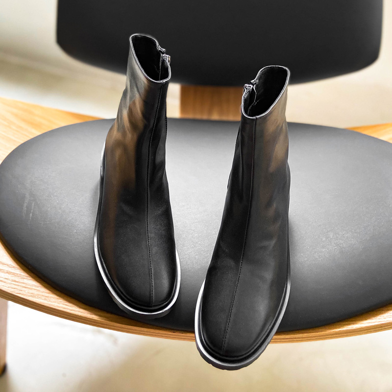 DEAT 2020 New Autumn Fashion Casual Thick-soled High Heel Square Head Zipper Leather Single Shoes Women Short Cool Boots SF363, Black
DEAT 2020 New Autumn Fashion Casual Thick-soled High Heel Square Head Zipper Leather Single Shoes Women Short Cool Boots SF363, Black