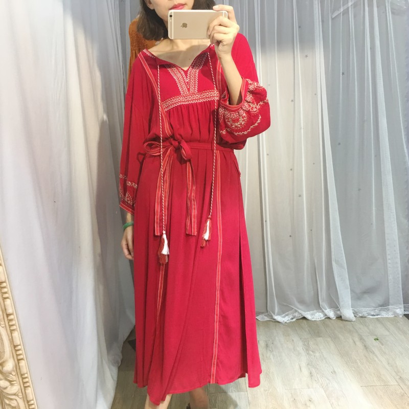 SONDR Red Solid Thailand V-neck Loose Plus-sized Embroidered Holiday Ethnic Lantern Sleeve Dress Women 2020 New Style
SONDR Red Solid Thailand V-neck Loose Plus-sized Embroidered Holiday Ethnic Lantern Sleeve Dress Women 2020 New Style
