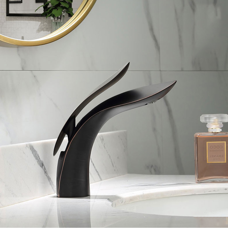 Basin Mixer Taps Bathroom Sink Faucet Black Oil Brass Single Handle Hole Basin Faucet Grifo Lavabo Wash Hot and Cold Gold
Basin Mixer Taps Bathroom Sink Faucet Black Oil Brass Single Handle Hole Basin Faucet Grifo Lavabo Wash Hot and Cold Gold