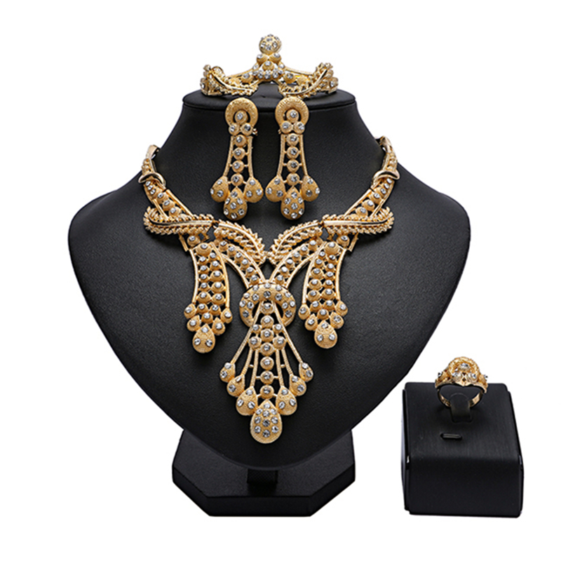 Bridal Gift Nigerian woman Wedding Jewelry Set 2020 African Woman Costume Jewelry Set Fashion Dubai Gold Wholesale, As pic
Bridal Gift Nigerian woman Wedding Jewelry Set 2020 African Woman Costume Jewelry Set Fashion Dubai Gold Wholesale, As pic
