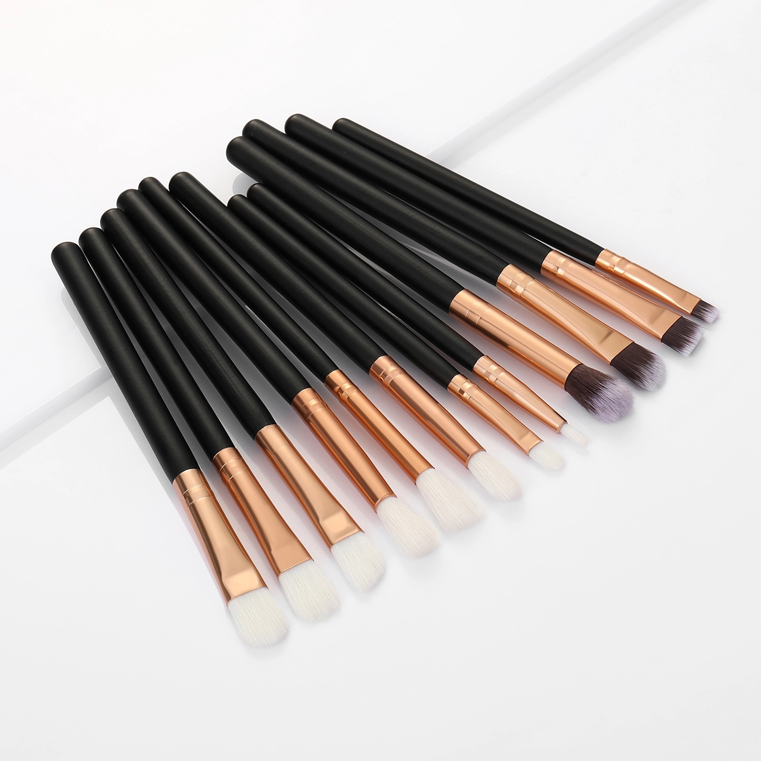 Amazon Popular 12pcs Eyes makeup brushes set wooden handle Eyebrow brushes eye shadow brushes pinceles de maquillaje