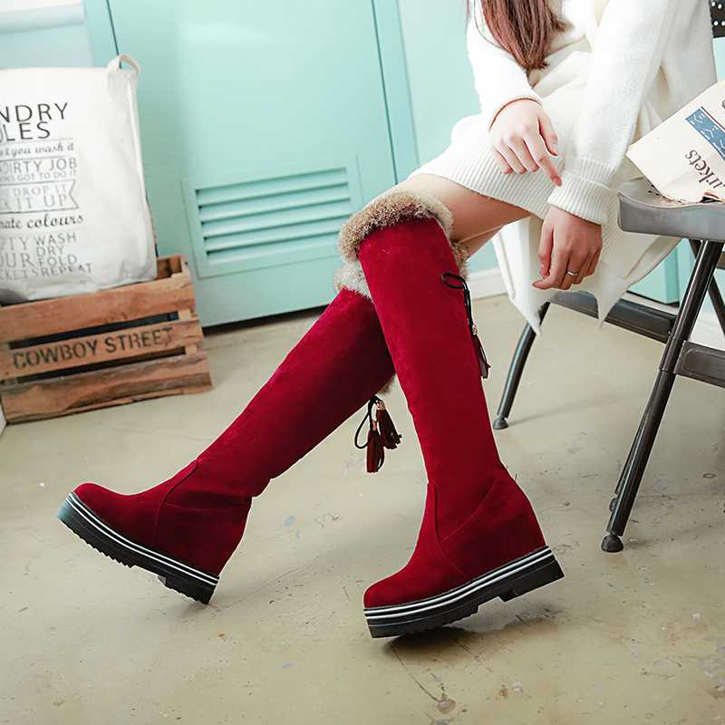 2020 Women Boots Female Winter Shoes Woman Fur Warm Snow Boots Fashion Square High Heels knee high Black
2020 Women Boots Female Winter Shoes Woman Fur Warm Snow Boots Fashion Square High Heels knee high Black