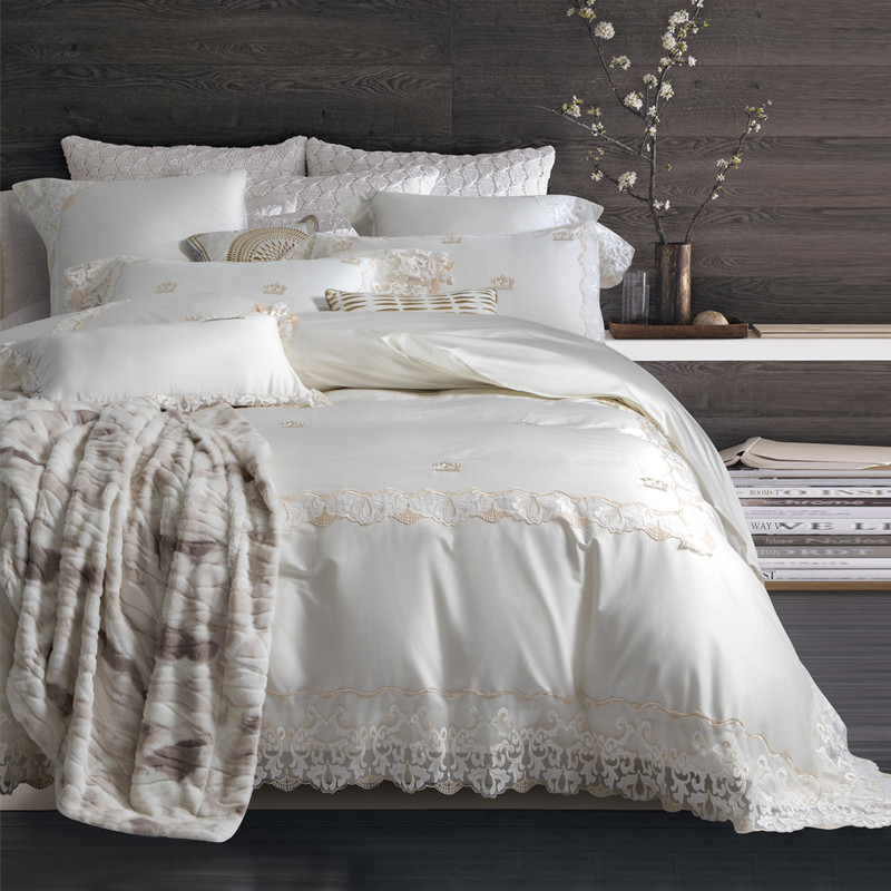 Luxury 120S Egyptian cotton White Embroidered Bedding set Queen King Lace Edge Royal Duvet cover Bed sheet set 4/6pcs, Color 7
Luxury 120S Egyptian cotton White Embroidered Bedding set Queen King Lace Edge Royal Duvet cover Bed sheet set 4/6pcs, Color 7