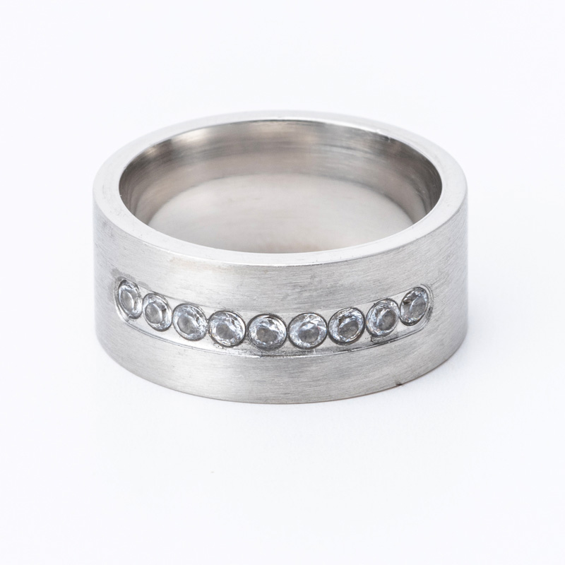 stainless steel ring european and american new fashion microinlaid zircon 9 diamonds matte men and women ring jewelry
stainless steel ring european and american new fashion microinlaid zircon 9 diamonds matte men and women ring jewelry