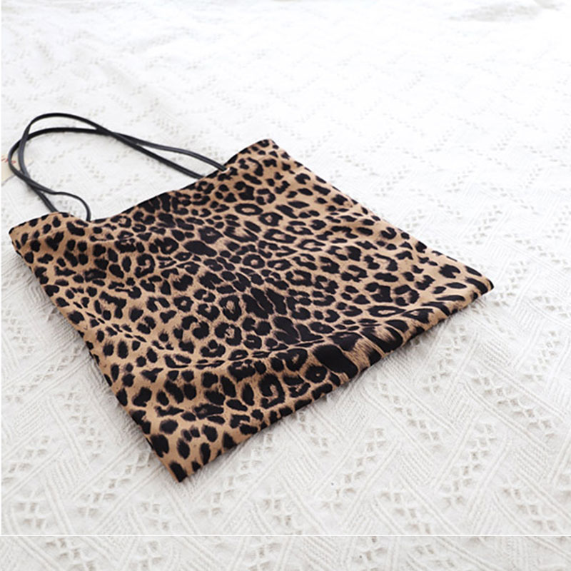 2020 Women's Fashion Leopard Concise Vintage Handbag Shoulder Bag Female Convenient Tote Large-capacity shopping bag Casual, Beige
2020 Women's Fashion Leopard Concise Vintage Handbag Shoulder Bag Female Convenient Tote Large-capacity shopping bag Casual, Beige